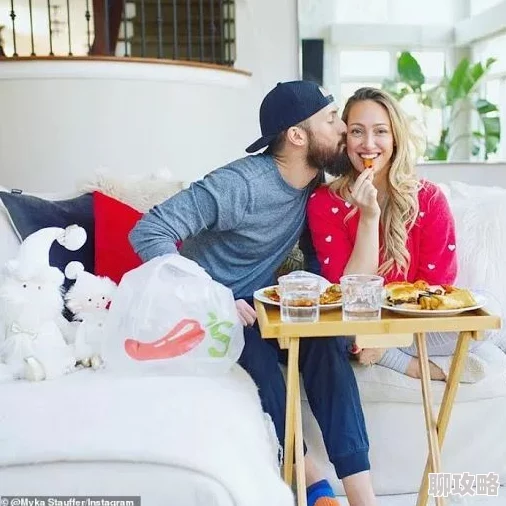 欧美顶级居家私拍让每一个瞬间都充满温暖与爱意，珍惜生活中的美好时光